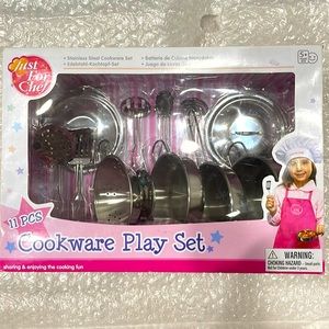 Mini cooking play set